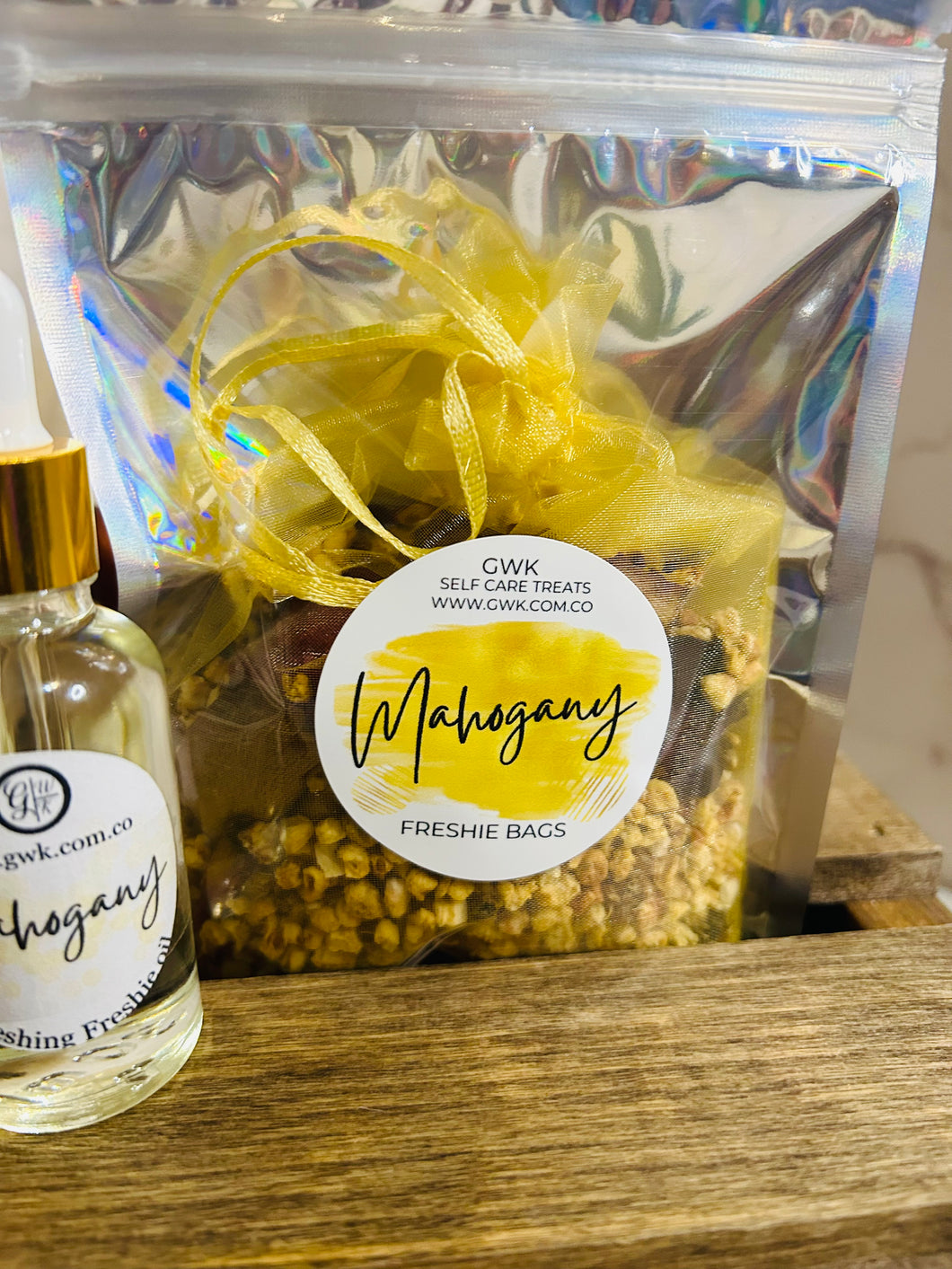 Mahogany aroma freshie bag and refresher oil